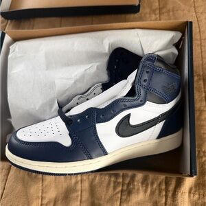 Nike Men's Navy and White High-Top Sneakers